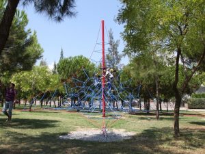 mast net playground
